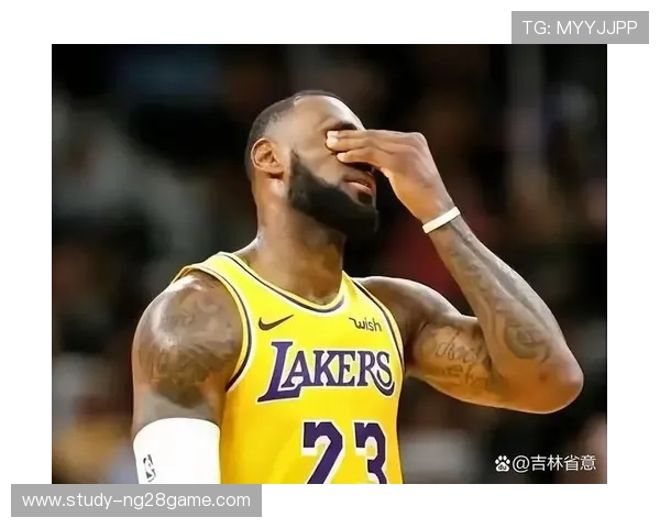 NBA焦点战再掀高潮巨星对决引爆全场期待季后赛席位争夺白热化 NBA焦点战再掀高潮巨星对决引爆全场期待季后赛席位争夺白热化