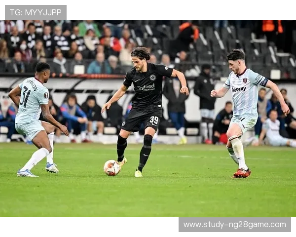 从百年传承到欧战荣光的和睦法兰克福足球俱乐部全景故事发展历程