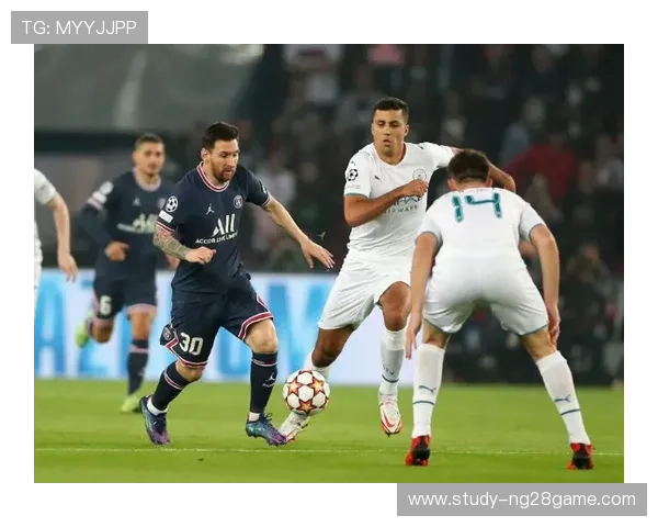 欧冠小组赛重燃战火梅西领衔巴黎对决曼城本轮焦点之战即将打响