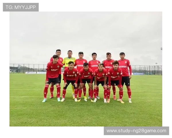 中国足球联赛新赛季开幕 多支球队引援实力提升力争争冠