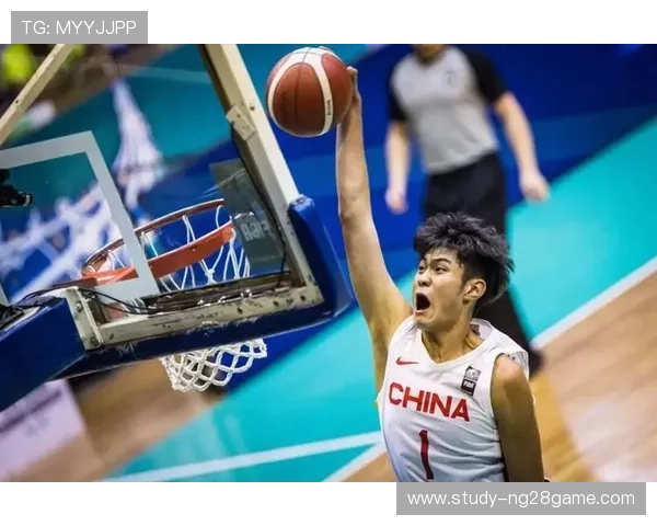 中国篮球联赛激战正酣年轻球员崭露头角引关注 中国篮球联赛激战正酣年轻球员崭露头角引关注