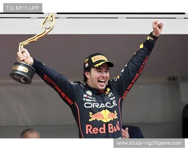 F1赛事：梅赛德斯车队在摩纳哥大奖赛中迎来重大突破 争夺冠军激烈